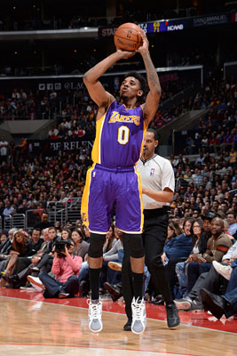 主场体验升 主场体验升