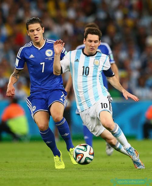 在九幺免费版网站享受NBA办公室68游戏体验